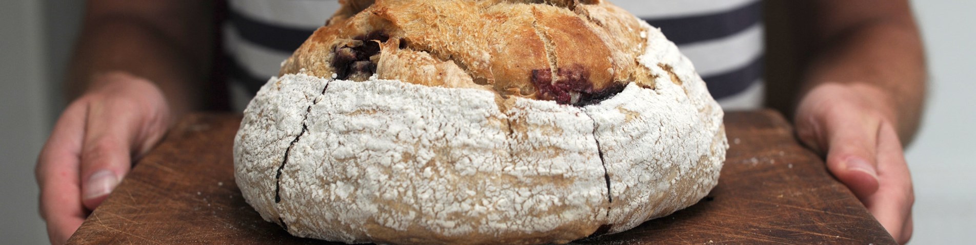 rsz_blackberry_and_apple_sourdough.jpg