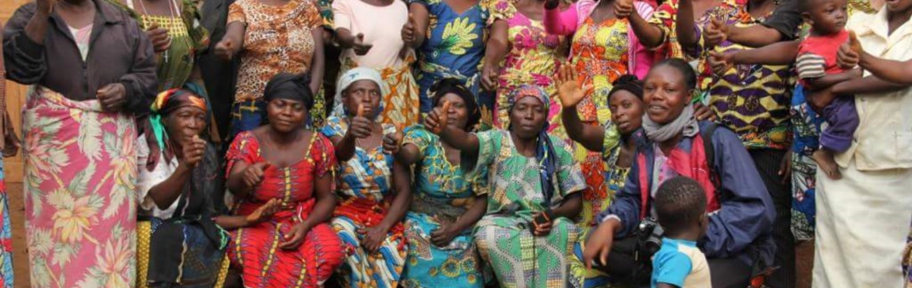 Femme de Virunga.jpg