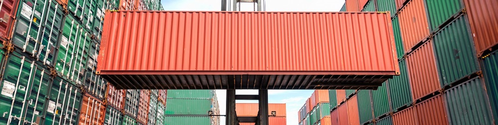 shutterstock_369560120_containers_social crop.jpg
