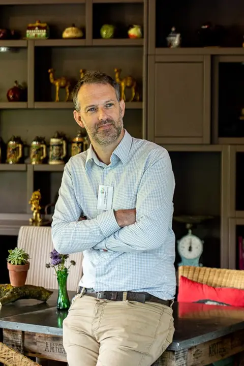 Lee Holdstock_certification_head of regulatory and trade