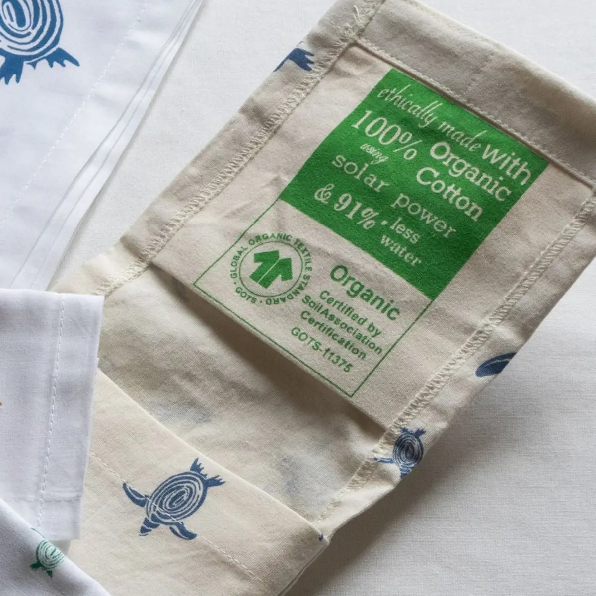 Organic cotton handkerchief pack with GOTS symbol