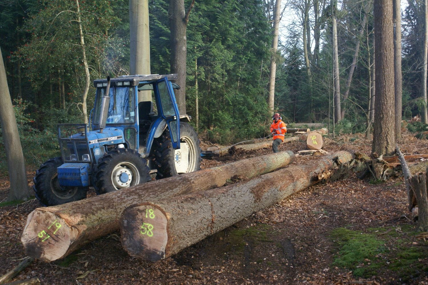 tractor_windsor_estate_content_non-organic__2022.jpg